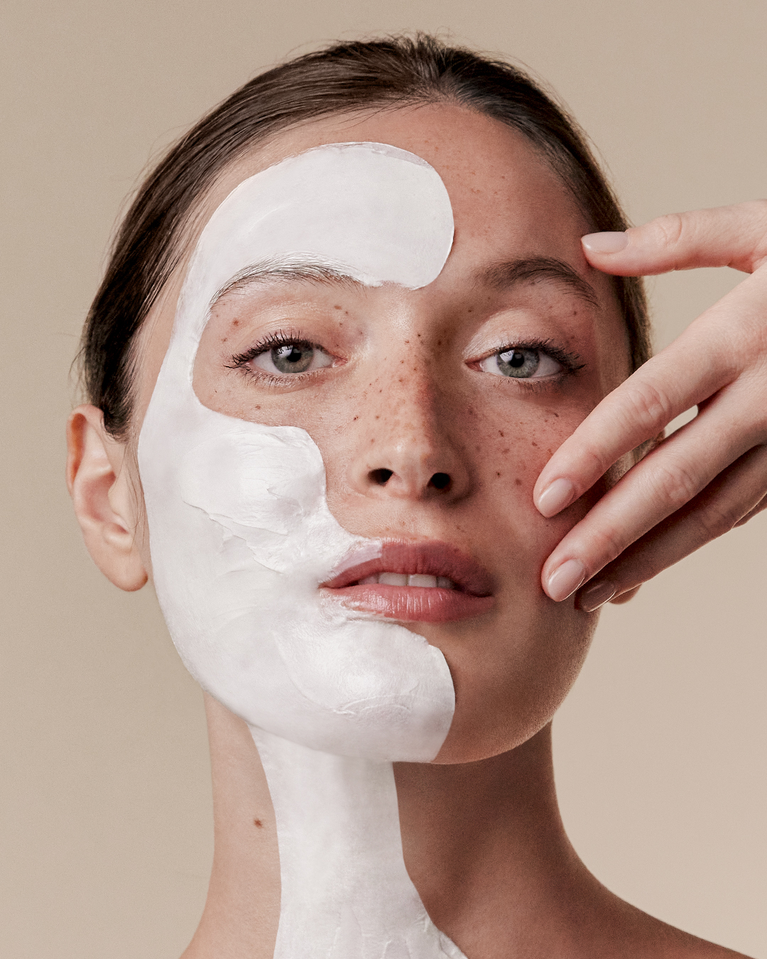 Mặt nạ nhiệt cứng