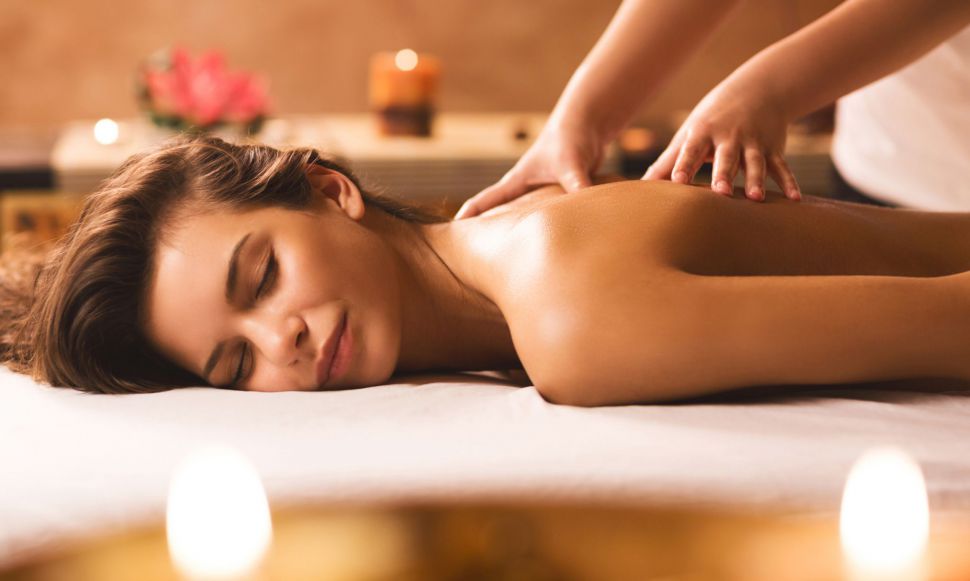 Massage từng phần: Lưng hoặc Đầu Vai Cổ, Tay